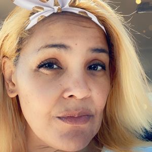 Meet your Posher, Simone